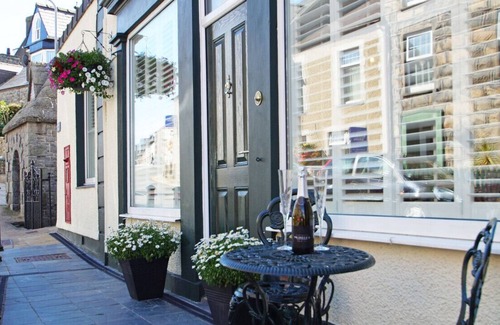 Nefyn Apartment | Hen Bost Nefyn - One Bedroom Apartment, Sleeps 2