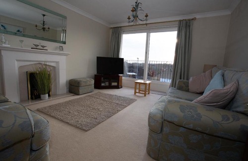 Corfe Mullen House | Henbury Hide