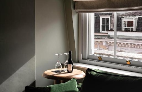 Covent Garden Hotel | Henrietta Experimental