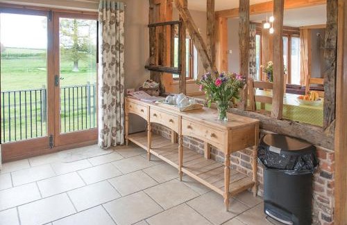 Wenhaston House | Henry's Barn - Ukc3168