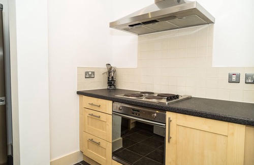 Chinatown Apartment | Henry Street - Apt 47