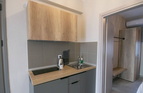 Nea Iraklia House | Heraclea Luxury Suites Apartment 16 by Travel Pro Services