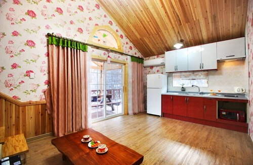 Gwangyang House | Herb Aroma Pension