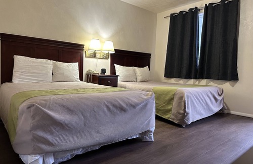 Uniontown Hotel | Heritage Inn