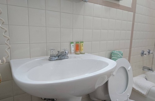 Uniontown Hotel | Heritage Inn