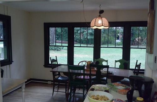 Lake Nebagamon Cottage | Heritage, Lake Front Cottage, Smart TV, WIFI, summer use of Canoe & 2 kayaks.