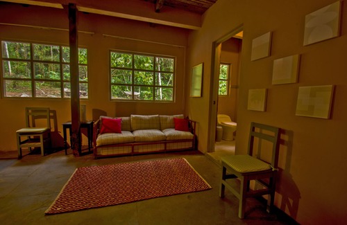 Sauce House | Hermosa casa de lujo en la selva, a orillas de la Laguna Azul.