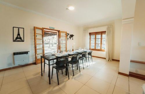 Chacras de Coria Villa | Hermosa Mansión-Parque inigualable-Pileta y AA