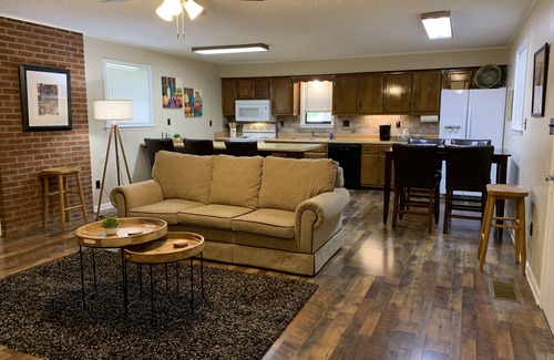 Hernando House | Hernando Retreat! Private, Clean, Spacious and near Hernando Town Square!