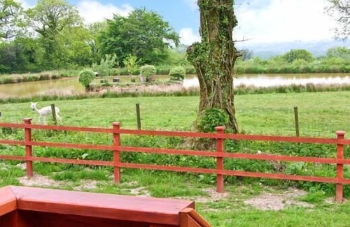 Shepton Mallet Cottage | Heron View Lodge