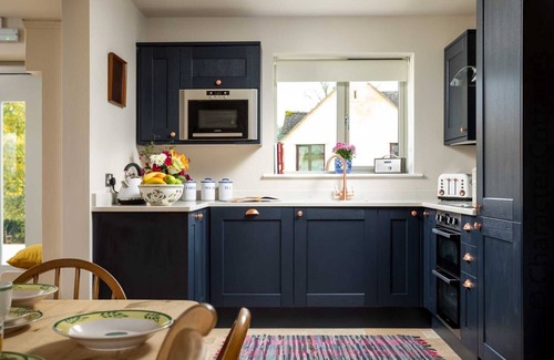 Bourton House | HETTY'S STABLES, family friendly, with open fire in Naunton