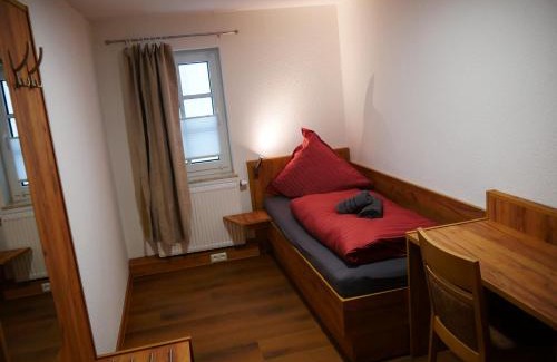 Kleinvach Hotel | Heuhotel und Gästehaus Kohlstädt