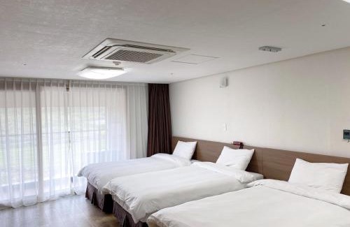 Hallim Hotel | Hi Jeju Hotel