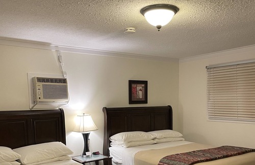 Portage La Prairie Hotel | Hi-Way Motel