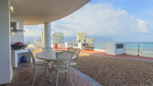 Strand Apartment | Hibernian Towers 505