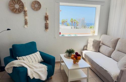 Los Gigantes Apartment | Hibisco Lazy Days Los Gigantes - swimming pool AC