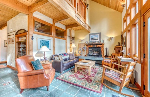 Mount Hood Village House | Hickory Haven