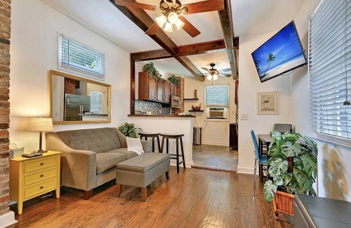 Westside House | Hidden Bungalow