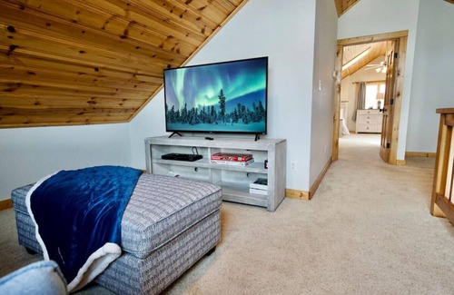 Roach House | Hidden Cove Lodge | Private Dock | Waterfront