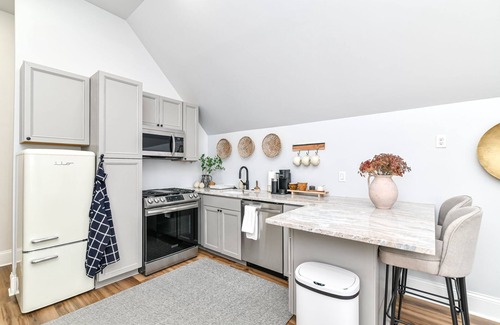 Indianapolis House | Hidden Gem In Bates-Hendricks