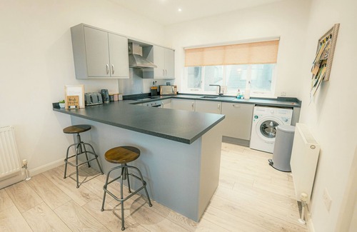 Plymouth House | 'Hidden Jewel' city centre + Free Parking.