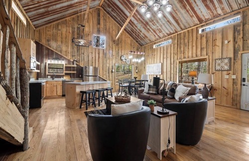 Abbeville Cabin | Hidden Oaks Elite Cabin # 4