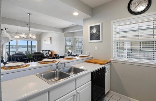 Lakeland Condo | Hideaway at Harbour Towne