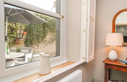 Penrith House | Hideaway Cottage