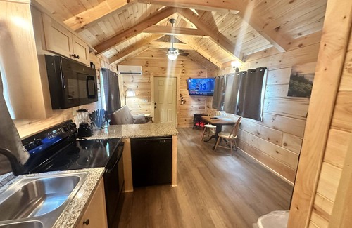 Union Mills Cabin | Hideaway Holler -Hot Tub, Fireplace,Hiking,View,Near Asheville ,WiFi