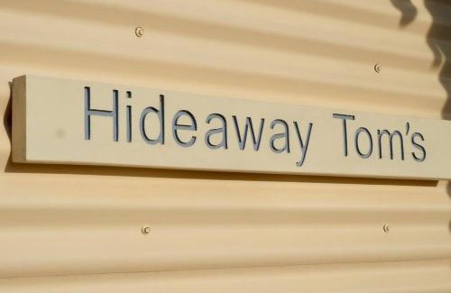 Nangkita House | Hideaway Tom’s on Mundoo Channel - Waterfront