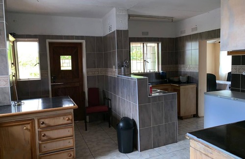 Harare East House | HIDEOUT IN SUNSHINE CITY OF HARARE. SHOWING OFF GREAT SCENERIES