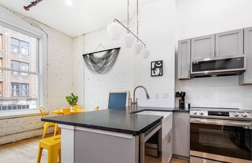 Bangor Apartment | High-End Downtown Apartment | Sleeps 4 | Gym