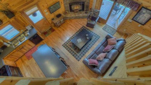 Mineral Bluff House | High Expectations