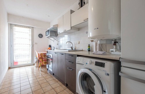Cannes City Centre Apartment | High Floor Sea View 2Br Apt with Balcony & Garage