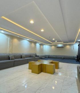 Al Kharj House | High garden