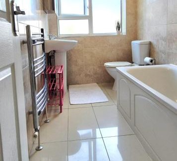 Highgate Apartment | Highgate apartment - Feel right at home, spacious and convenient - 5mins from tube