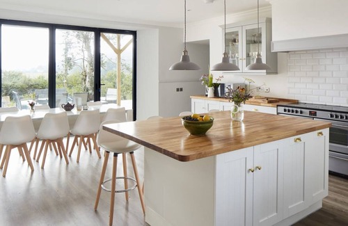 Nostie House | Highland Holiday Home, contemporary styling, hot tub, sauna