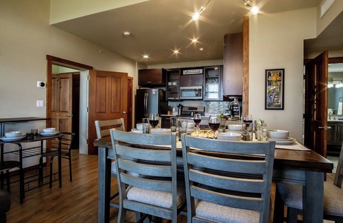 Snowshoe Condo | Highland House # 401: 2 Bedroom, Slope Side, Overlooking the beginners slopes