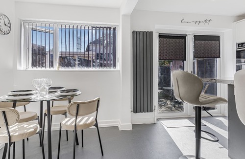 Birmingham House | Highland Three Bedroom House