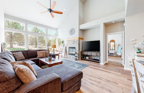 Redmond House | Highland View Eagle Crest