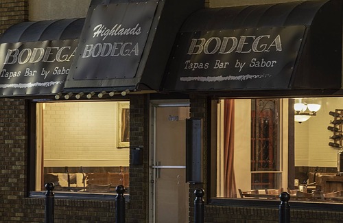 Northeast Edmonton House | Highlands Beautiful Main Floor