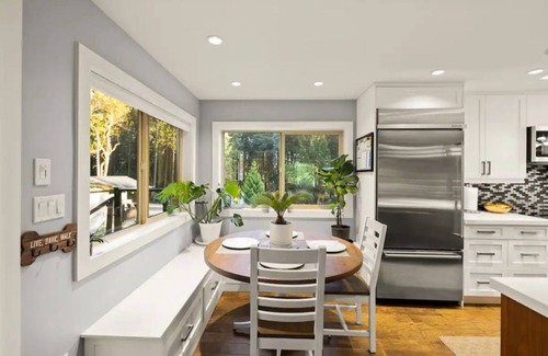 Highlands House | Highlands Oasis BCnn