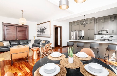 Cherokee Triangle House | *Highlands VIP 6BR | Hot Tub Putting Green Game Rm