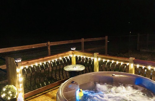 Montgomery House | Highline Ranch RV And Hot Tub