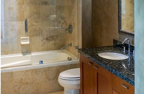 Airport Area Condo | Highrise Luxury Living in Irvine