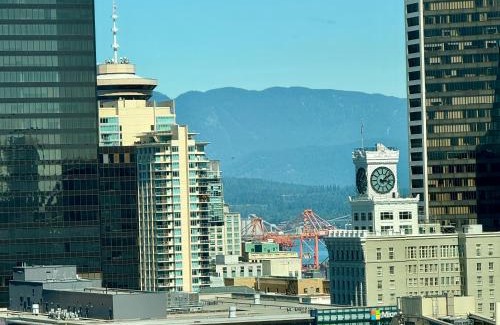 Downtown Vancouver Apartment | Highview Studio