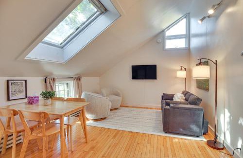 Waterbury Apartment | Hike and Leaf Peep Couples Retreat in Waterbury!