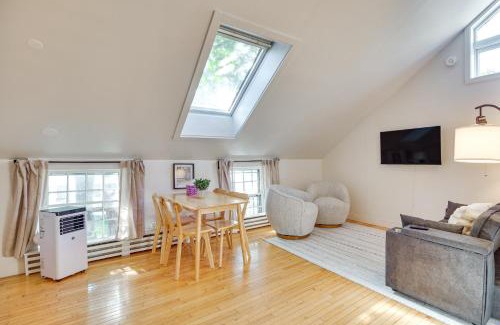 Waterbury Apartment | Hike and Leaf Peep Couples Retreat in Waterbury!