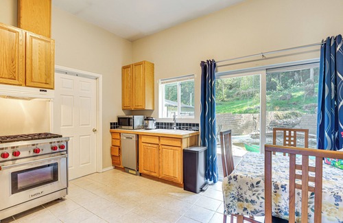 Issaquah House | Hike & Explore: Quiet Suite w/Patio in Issaquah