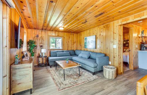 Lodi House | Hike, Fish, Unwind and Relax Lodi Lake Escape!